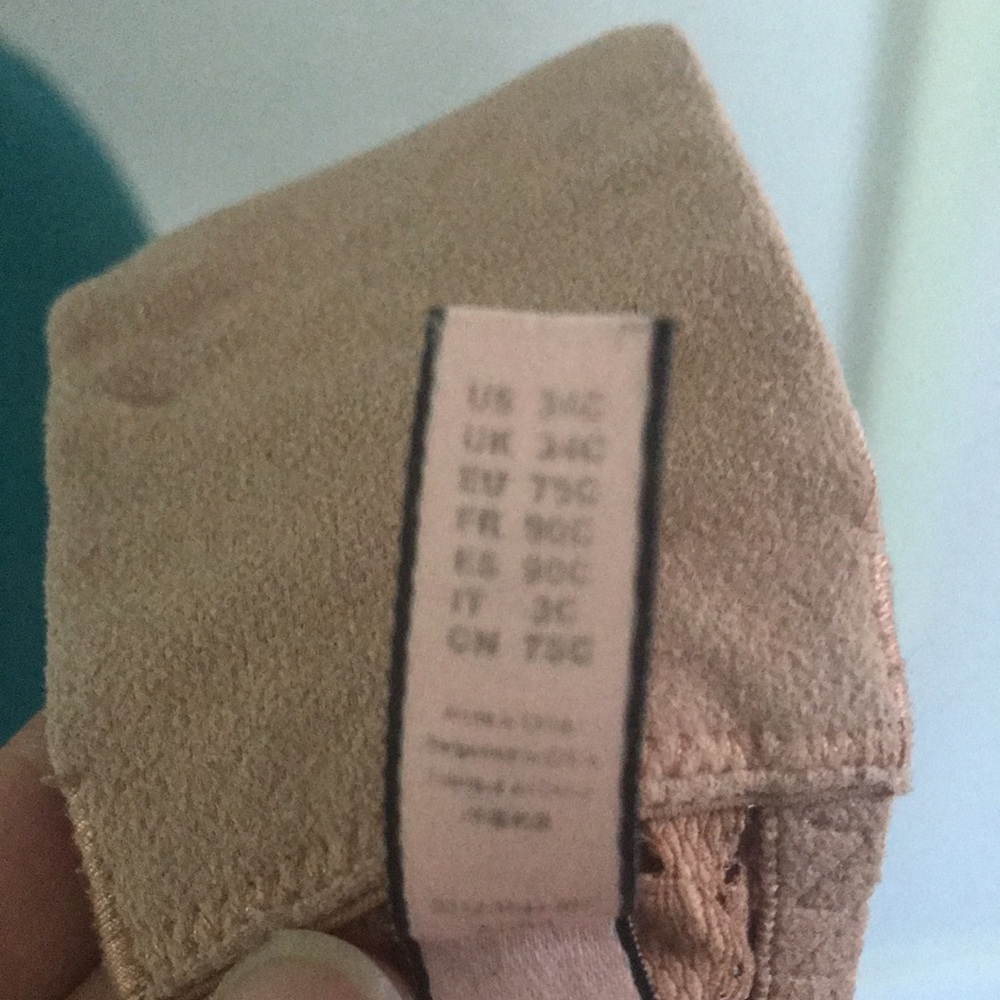 Momanda Bra - Picture 3 of 8